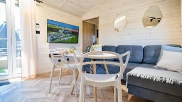 ์ต์คํด๋ฃจ์๋ธ ์ฌ๋ | ๊ฑฐ์ค ๊ณต๊ฐ | ์์ฑ ์ฑ๋ ์์ฒญ์ด ๊ฐ๋ฅํ 40์ธ์น LCD TV, ์ฅ๋๊ฐ