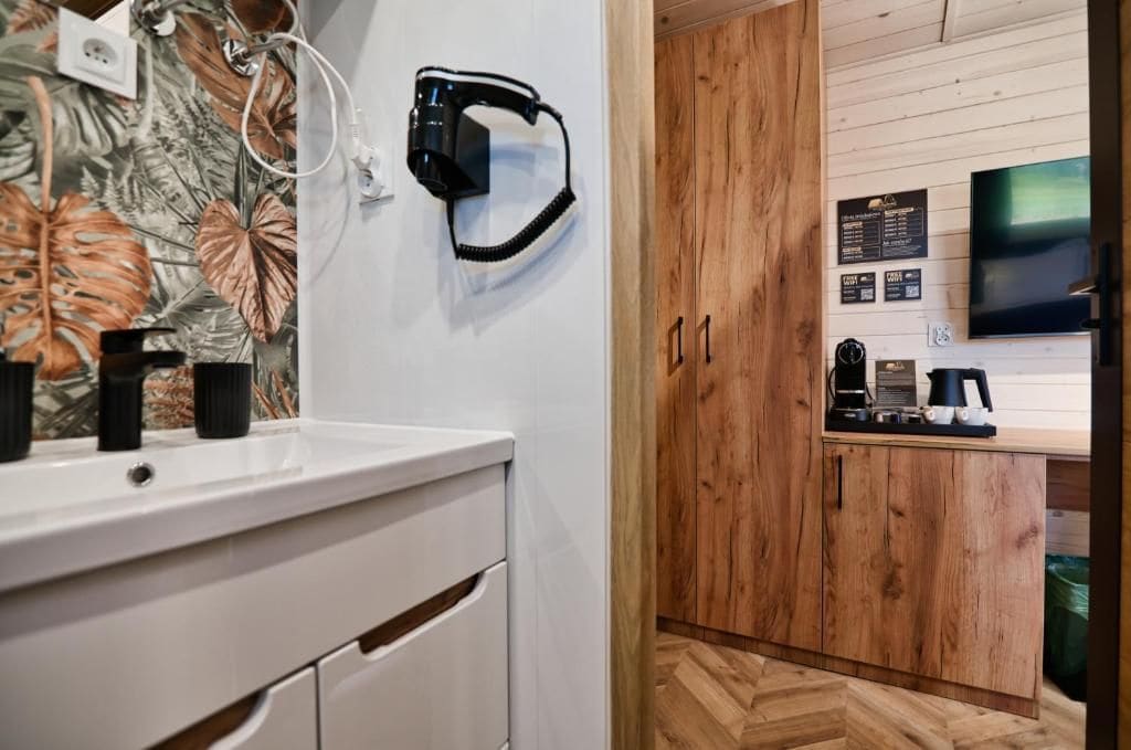 Bathroom amenities