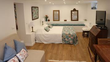 1 bedroom, free WiFi, bed sheets