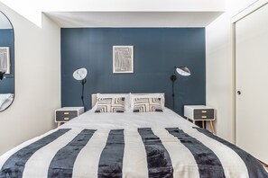 1 室のベッドルーム、WiFi (無料)、ベッドシーツ