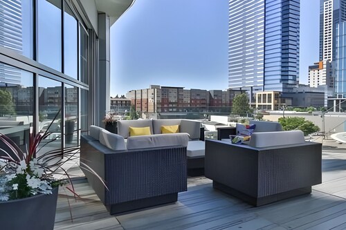 1BR | Gym, Rooftop, Pool | Bellevue | Sophari AB