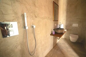 Shower, hair dryer, bidet, towels - Casa Julie, Ferien in Absoluter Ruhe (La Pared)