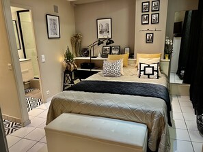 1 bedroom, iron/ironing board, free WiFi, bed sheets - Louvre-Rivoli 1 bedroom apartment (Paris)