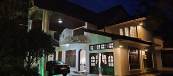 Temco Holiday Bungalow