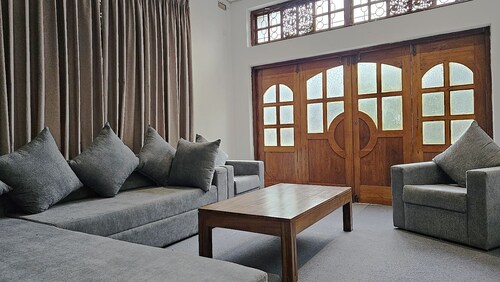 Temco Holiday Bungalow