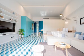 Departamento (06) | Tabla de planchar con plancha, wifi gratis y ropa de cama 