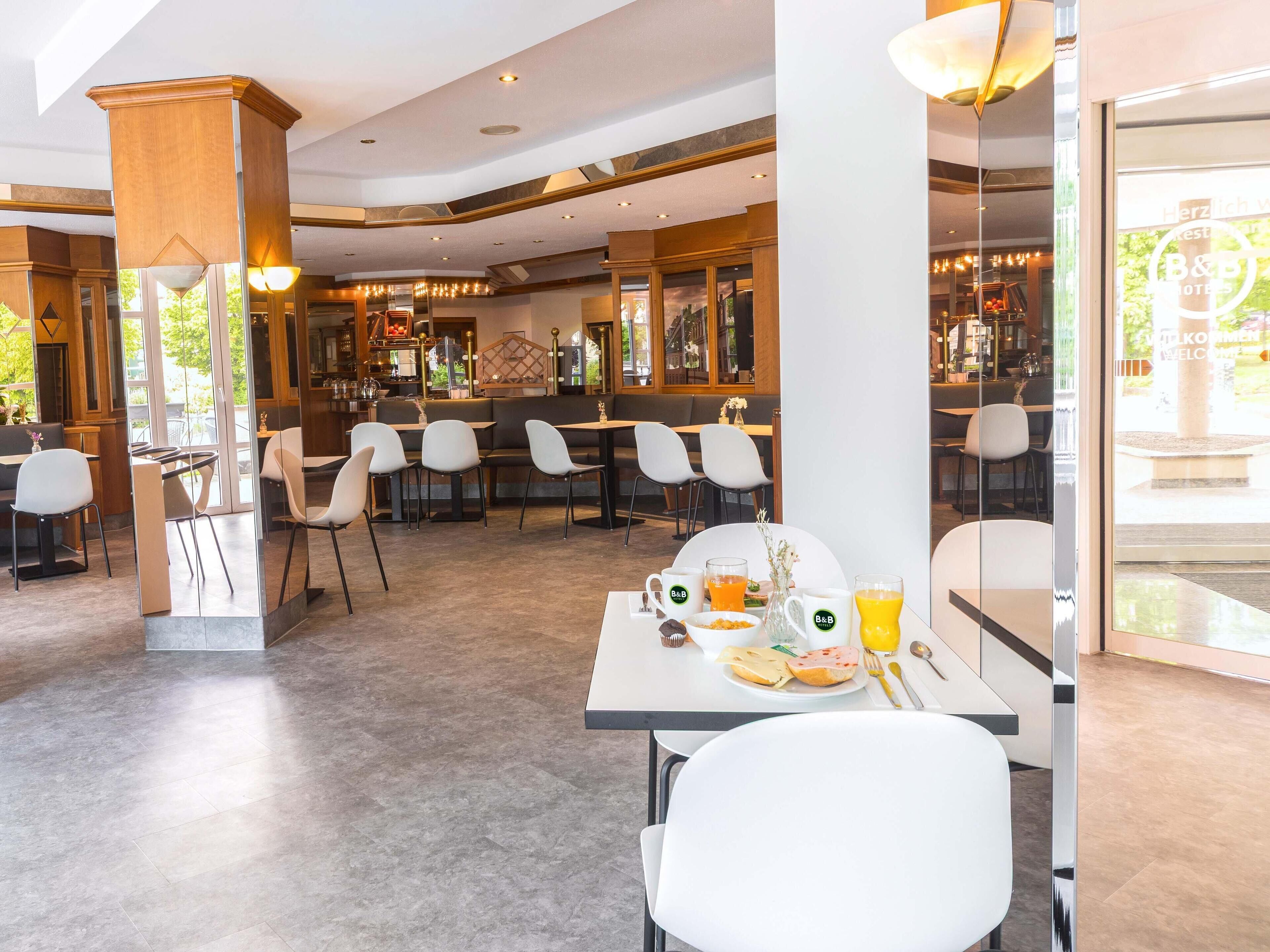 Bar (in der Unterkunft)