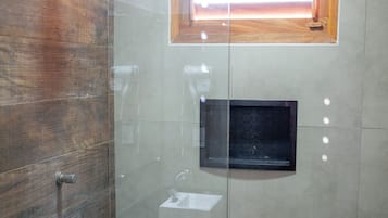 Traditional Suite | Bathroom