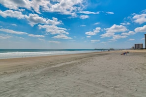 On the beach - Beach Retreat Myrtle Beach (Myrtle Beach)