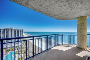Property grounds - Ocean Front Crown NEW REMODEL (MYRTLE BEACH)
