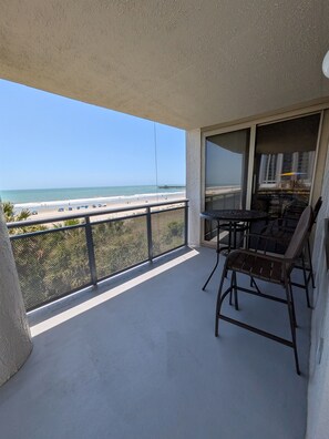 Property grounds - Ocean Front Slice of Heaven (MYRTLE BEACH)