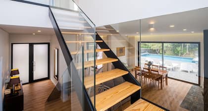 Lotus House - Heated Pool & Jacuzzi near the Beach