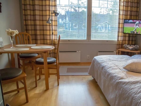 1 Schlafzimmer, Bügeleisen/Bügelbrett, WLAN, Bettwäsche