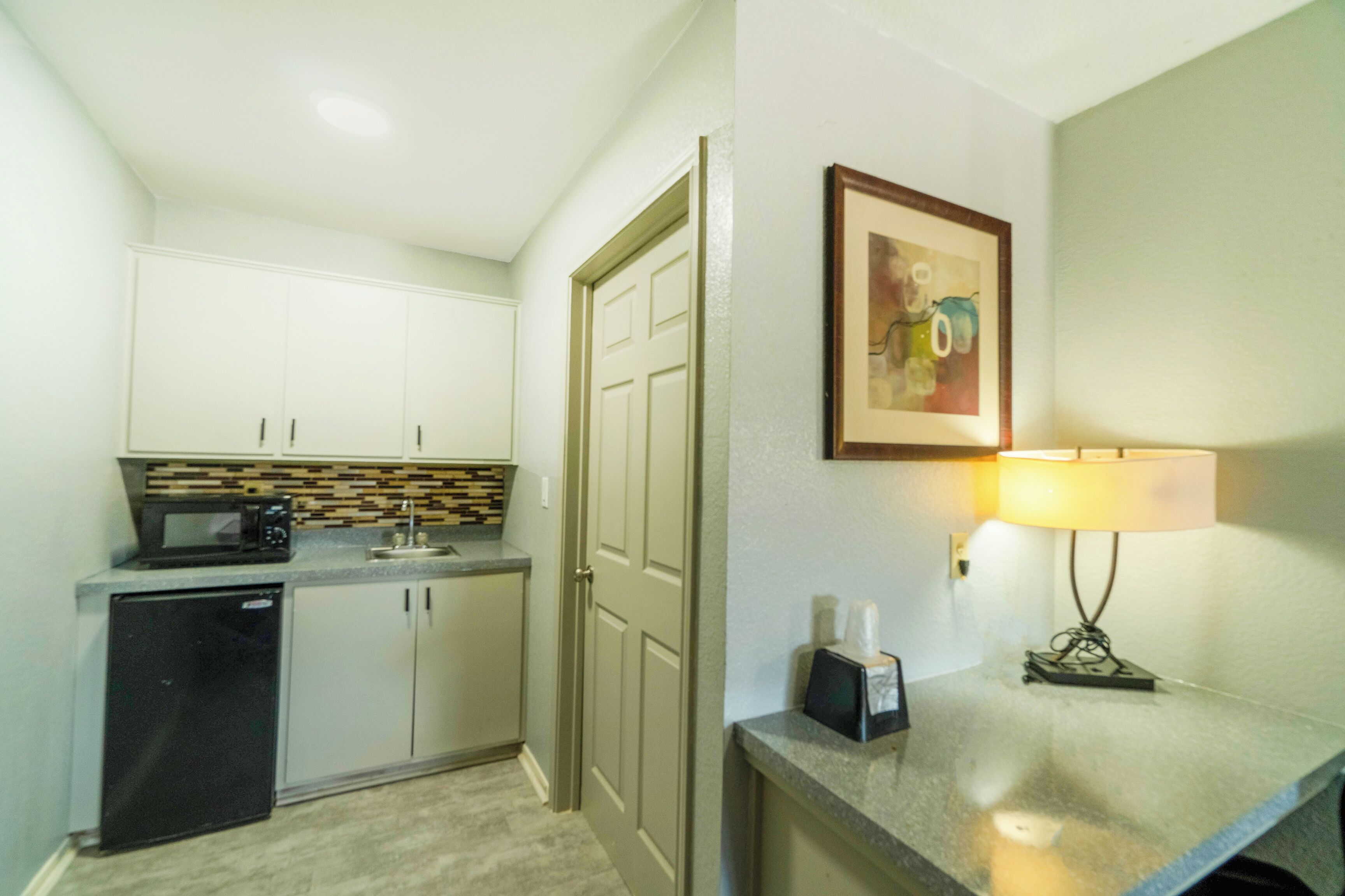 Standard Room, 2 Queen Beds, Non Smoking | Desk, iron/ironing board, free WiFi, bed sheets