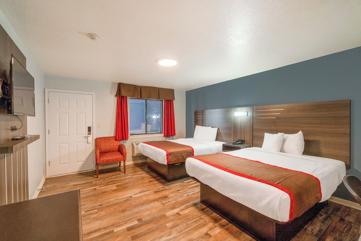 Standard Room, 2 Queen Beds, Smoking