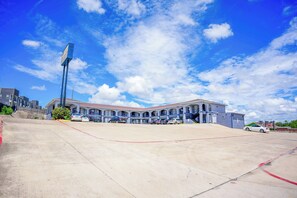 View from property - High Five Inn Killeen-Forthood (Killeen)