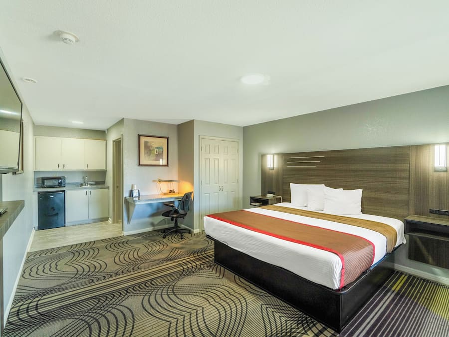 Desk, iron/ironing board, free WiFi, bed sheets
