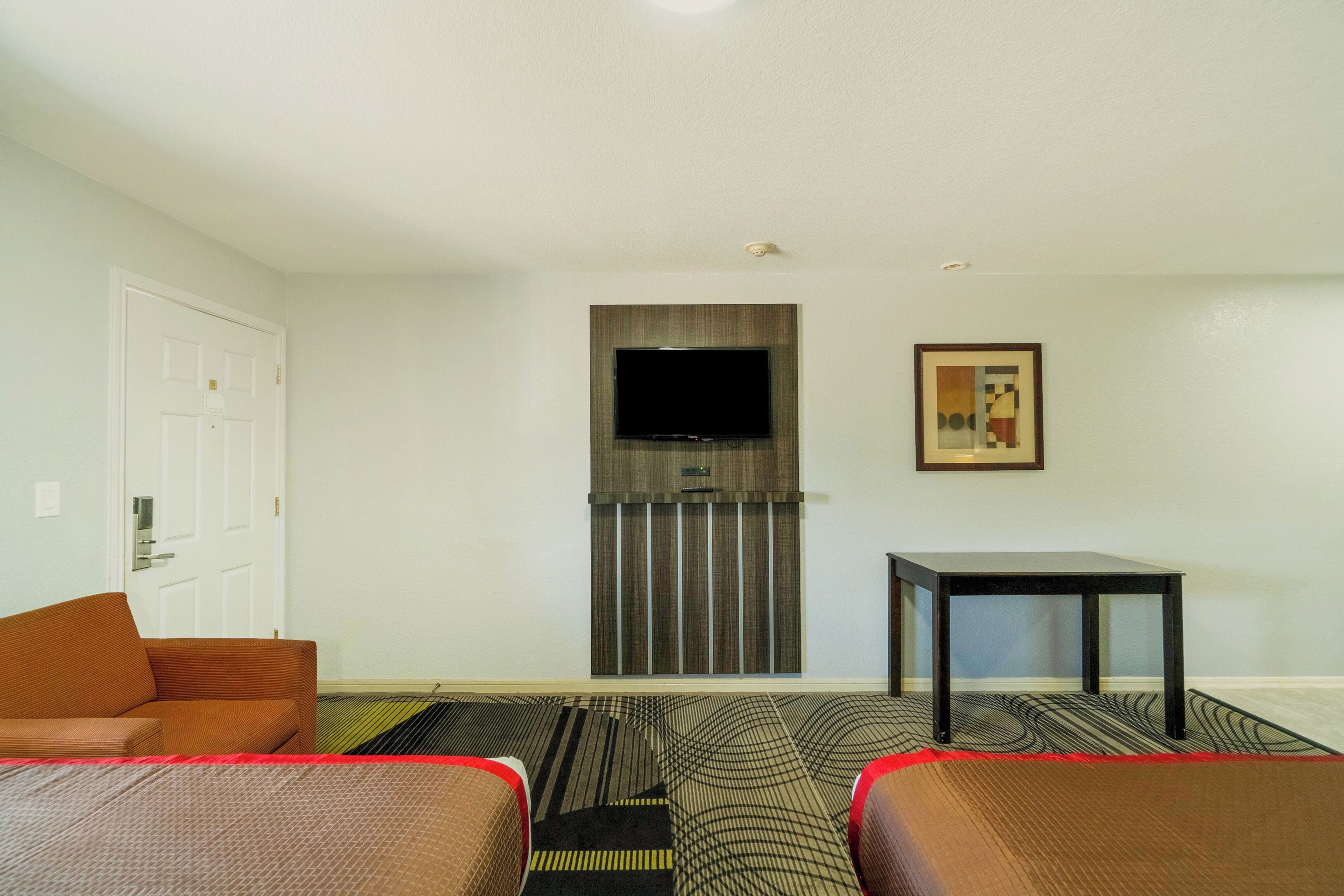 Habitació estàndard, 2 llits de matrimoni, no fumadors | Escriptori, planxa i posts de planxar, wifi gratuïta i roba de llit 