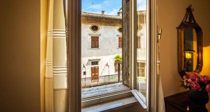 Cozy and artistic apartment in 500-year-old building in Ala.