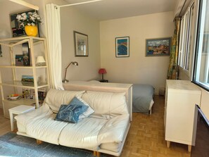 1 室のベッドルーム、アイロン / アイロン台、WiFi、ベッドシーツ