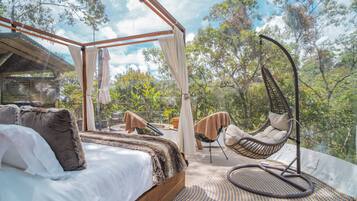 Comfort huisje, 1 queensize bed, bad, uitzicht op bergen | Luxe beddengoed, een minibar, gratis wifi, beddengoed