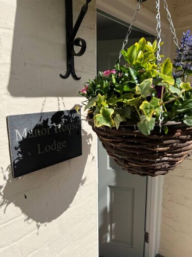 Luxury Cottage with Garden