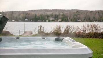 Bañera de hidromasaje exterior