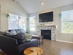 House, 3 Bedrooms, Private Pool, Pool View | Living area - Modern Tranquility In Katy Tx - Arcade Room & Pool (Houston)