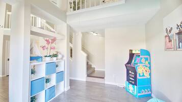 Rumah, 3 kamar tidur, kolam renang pribadi, pemandangan kolam renang | Interior