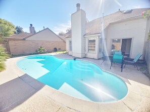 Casa, 3 quartos, piscina particular, vista para a piscina | Piscina | Piscina externa