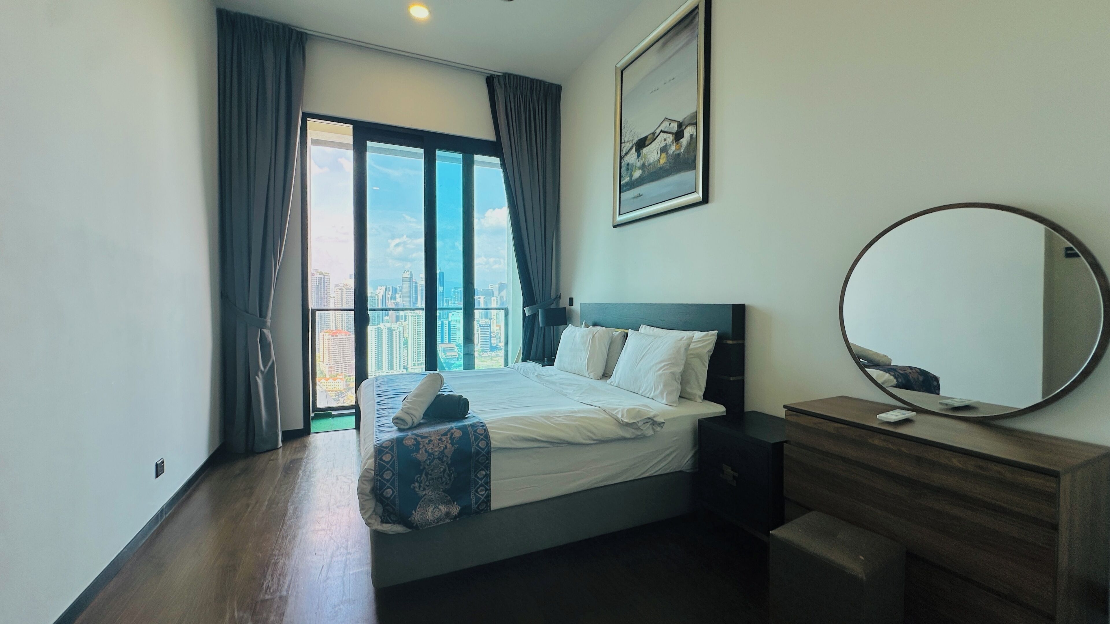 Luxury Apartment, 3 Bedrooms | Premium bedding, memory-foam beds, soundproofing, free WiFi