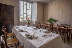 Se sirven desayunos, almuerzos y cenas