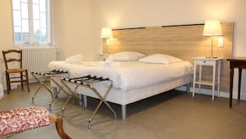 Doppelzimmer | Schreibtisch, schallisolierte Zimmer, kostenloses WLAN