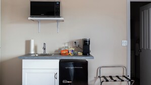 Cortinas blackout, tabla de planchar con plancha y wifi gratis