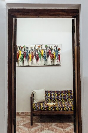 Habitación básica doble, 1 cama de matrimonio, no fumadores | Escritorio, cunas gratuitas, wifi gratis y ropa de cama