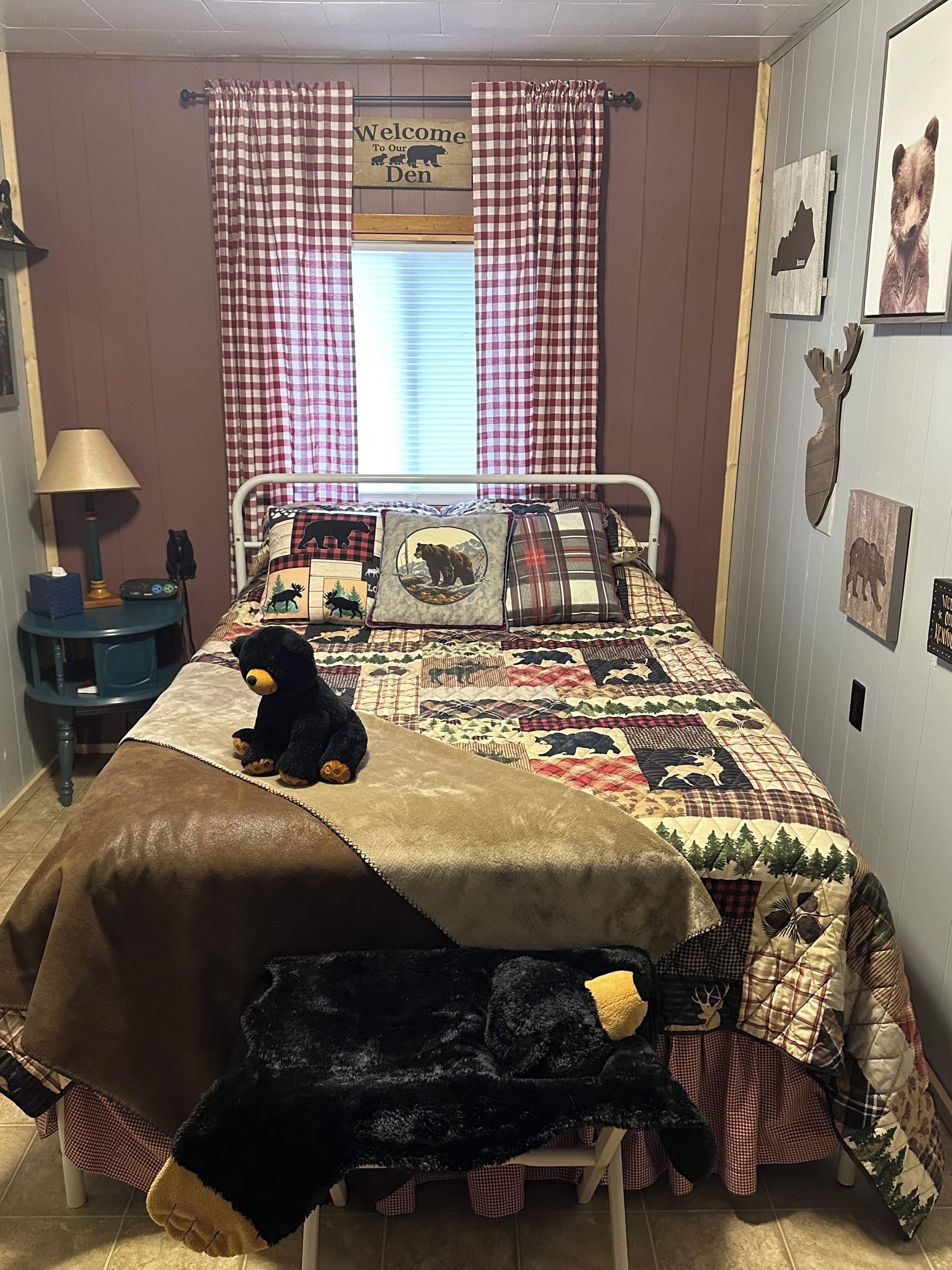 2 slaapkamers, een strijkplank/strijkijzer, wifi, beddengoed