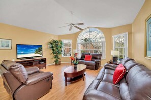 TV - Incredible Island Club Villa Condo (Kissimmee)