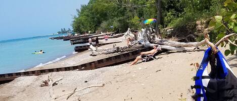 Camastros y toallas de playa