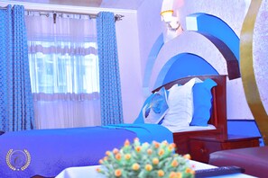 Luxury Room | Individually decorated, soundproofing, free WiFi - CONSTELLATION HOTEL (Dschang)