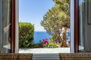 Interior - ClickSardegna Villa Gemma with infinity pool facing the sea (Torre Delle Stelle (Maracalagonis))