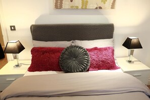 Apartment | 2 bedrooms, iron/ironing board, free WiFi, bed sheets - Home In Birmingham New Street (Birmingham)