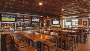Bar (on property) - 30% OFF 2/28 - 3/7/2027 Ski in ski out - Private Hot tub (Park City)