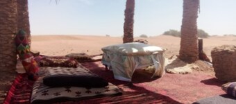 Bivouac Beauté du désert Camping hiking trips 