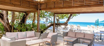 Studio w/ Kitchenette and Balcony Up to 3 Guests with Pool & Beach Access