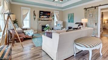 Smart TV, fireplace, video games, DVD player