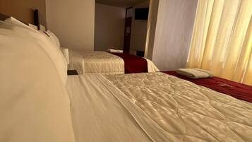 ํจ๋ฐ๋ฆฌ ๋๋ธ๋ฃธ | ๋
ธํธ๋ถ ์์
๊ณต๊ฐ, ๋ฌด๋ฃ WiFi, ์นจ๋ ์ํธ