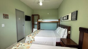 Free WiFi, bed sheets - Pousada Verde mar (Ubatuba)