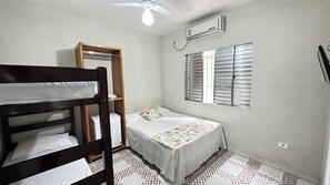 Standard fyrbäddsrum | Gratis wi-fi och sängkläder