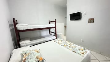 Standard Quadruple Room | Free WiFi, bed sheets