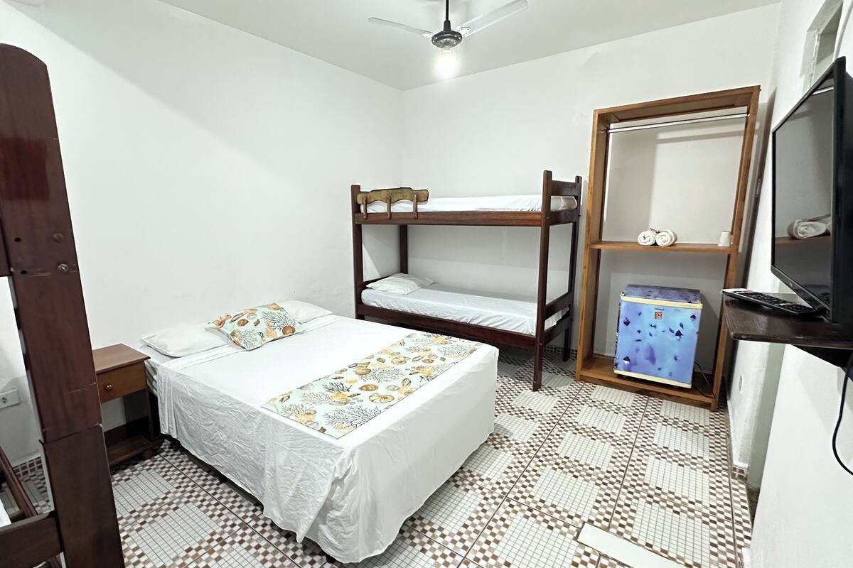 Free WiFi, bed sheets